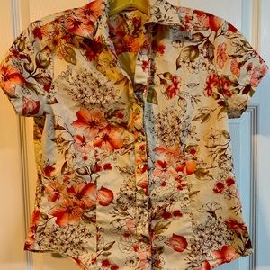 Ladies floral Hawaiian blouse xsmall